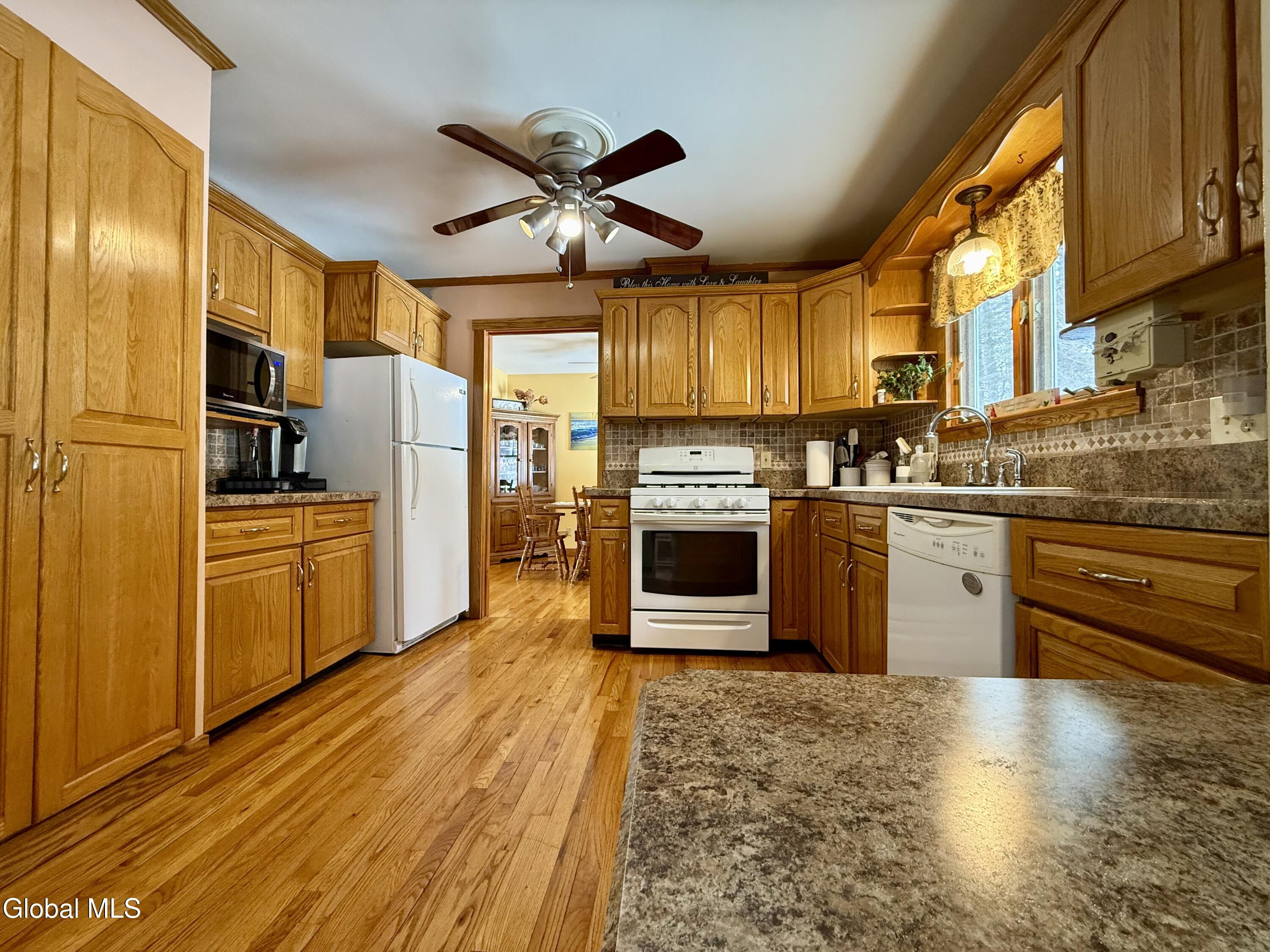 22 Whippoorwill Road Queensbury, NY 12804 - Photo 2 of 32 IMG_3509