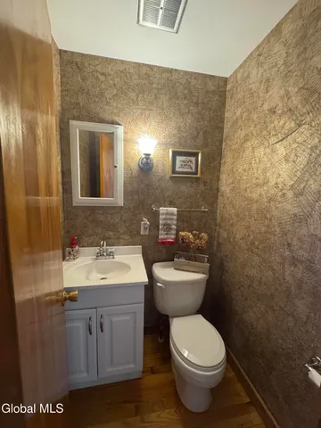 $446,999 | 22 Whippoorwill Road, Queensbury, NY 12804