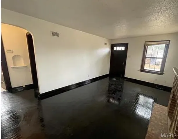 $84,800 | 324 Henquin Drive, St. Louis, MO 63135