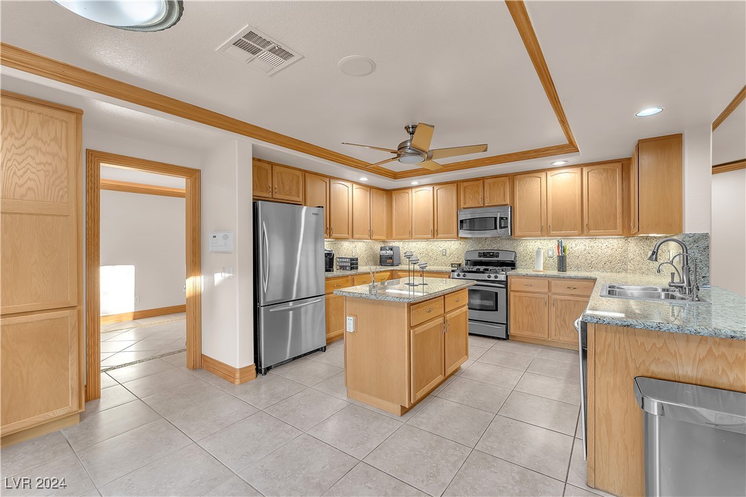 10703 South Rabbit Ridge Court Las Vegas, NV 89183 - Photo 11 of 54 Gallery Image 11