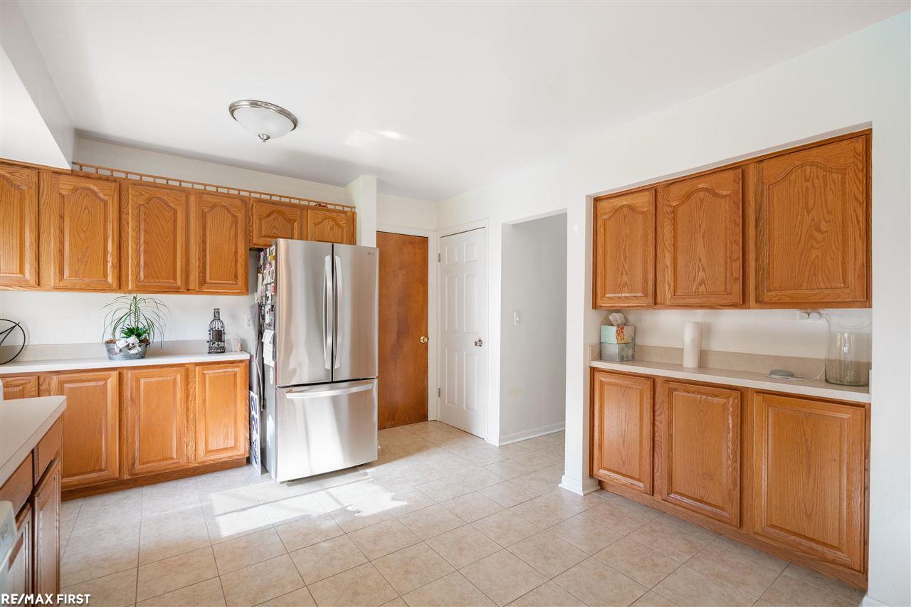 32415 Woody Road Fraser, MI 48026 - Photo 7 of 31 50078865-6.JPG