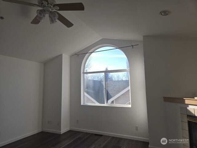 9715 26th Avenue Southwest, Unit 202 Seattle, WA 98106 - Photo 12 of 16