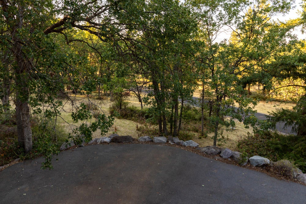 6818 Cooper's Hawk Road Klamath Falls, OR 97601 - Photo 15 of 43 6818CoopersHawkRd.-16
