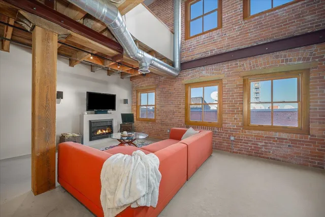 $499,000 | 1221 West Railroad Alley, Unit 9, Spokane, WA 99201