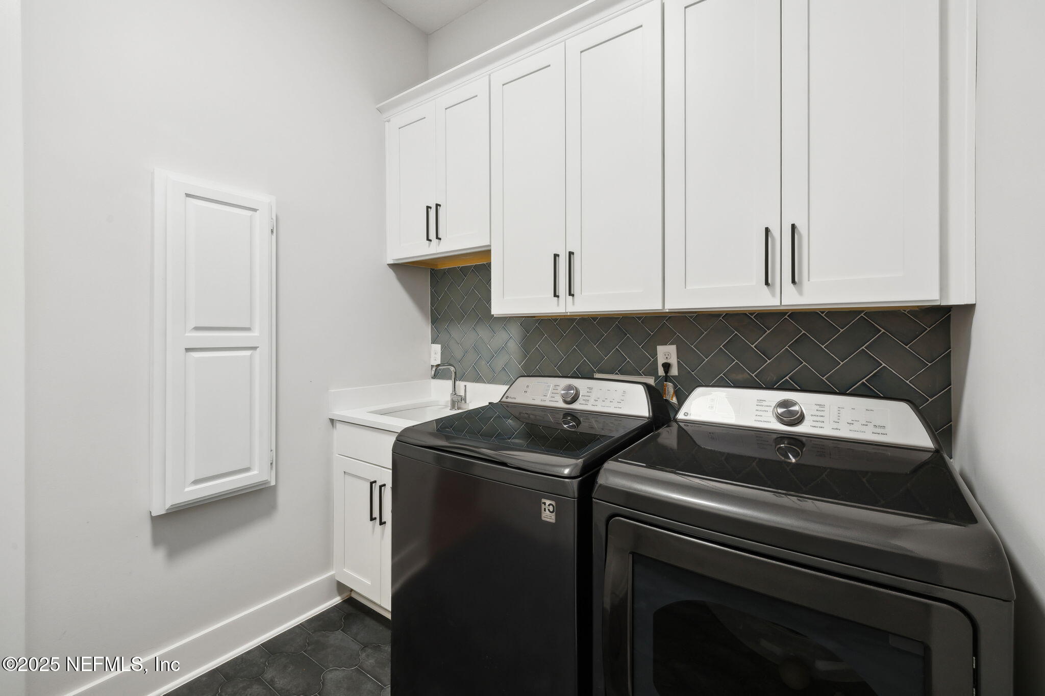 95024 Shell Midden Lane Fernandina Beach, FL 32034 - Photo 43 of 76 Laundry Room