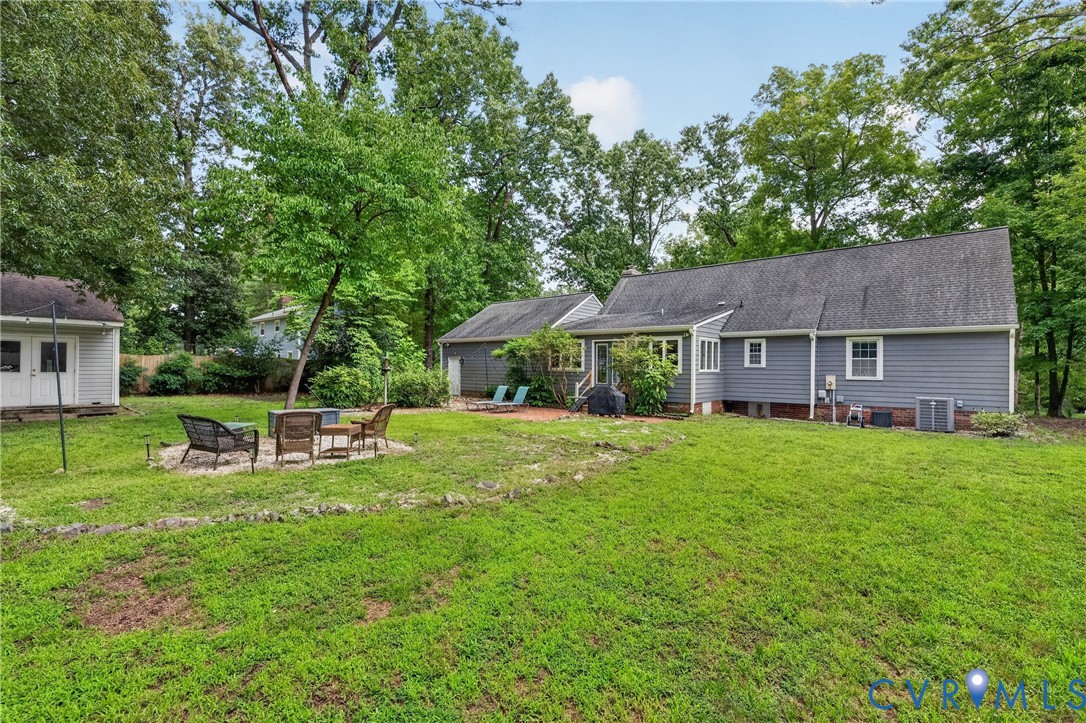 704 Spring Valley Road Colonial Heights, VA 23834 - Photo 35 of 40