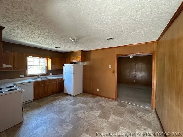 $950 | 909 Southview Circle, Unit B, Fayetteville, NC 28311