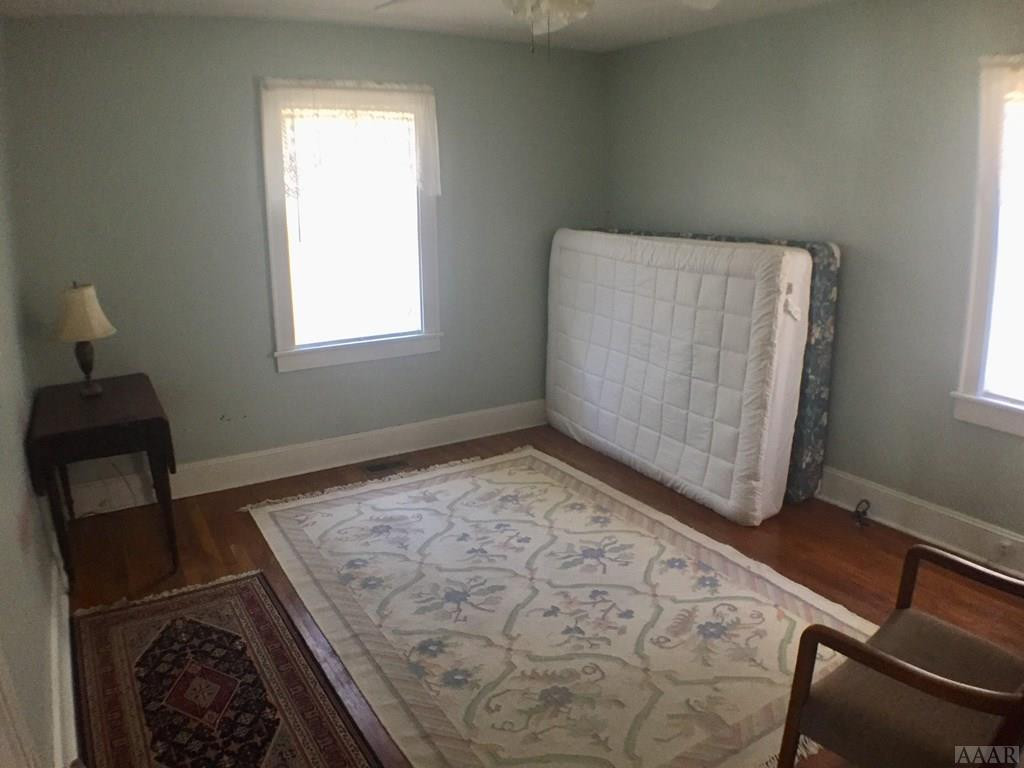 106 Virginia Road Edenton, NC 27932 - Photo 3 of 18 Bedroom1