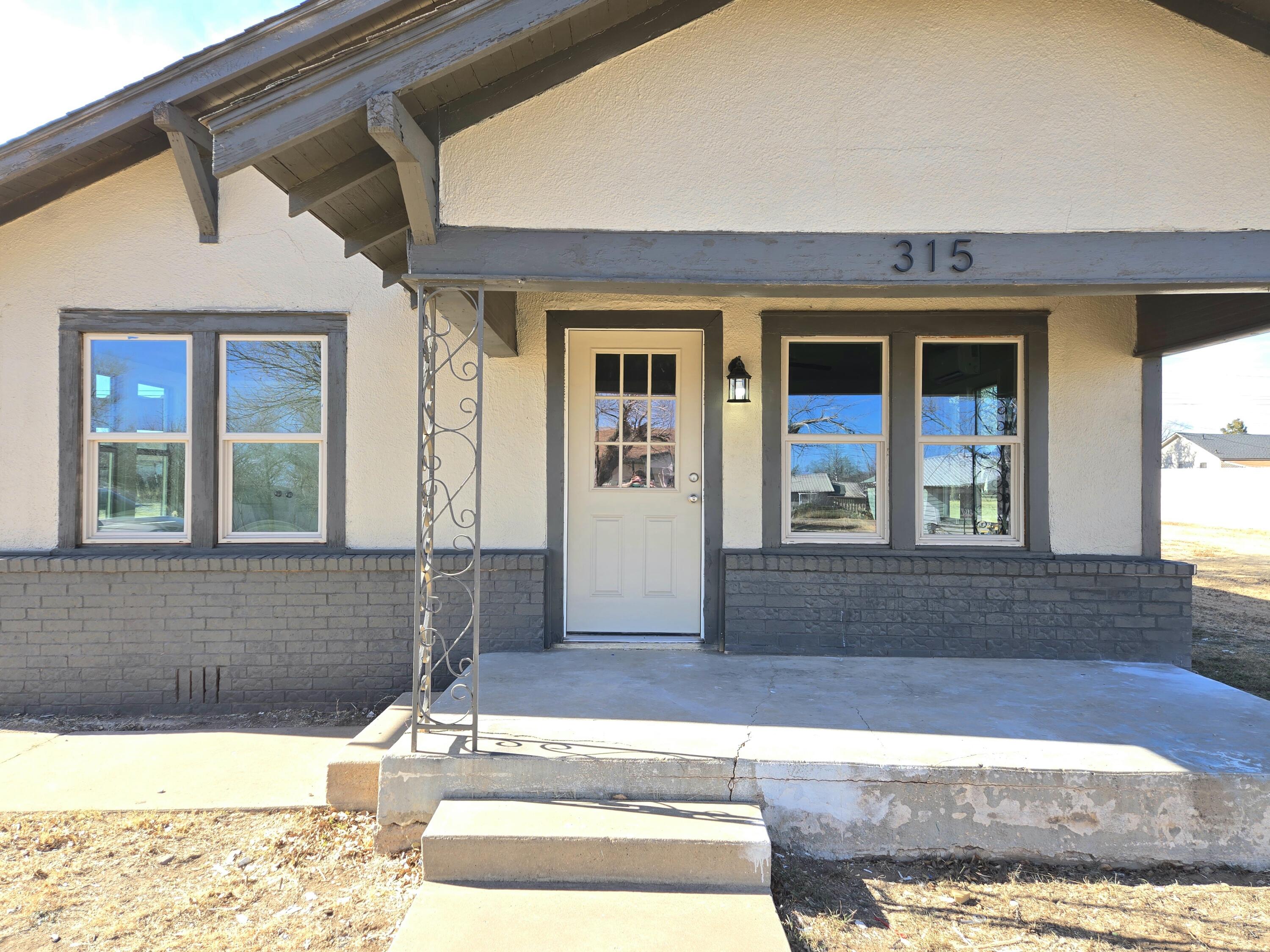 315 North Floyd Avenue Tulia, TX 79088 - Photo 19 of 24