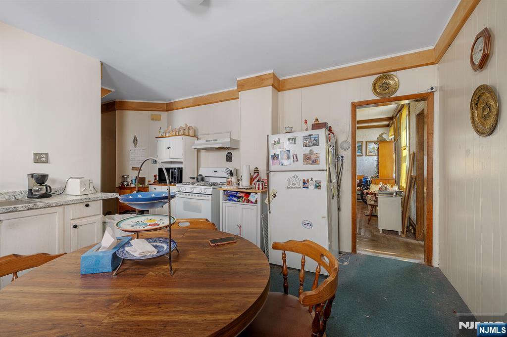 65 Marsellus Place Garfield, NJ 07026 - Photo 16 of 38