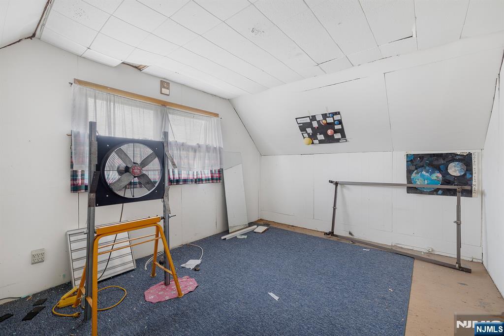 65 Marsellus Place Garfield, NJ 07026 - Photo 28 of 38