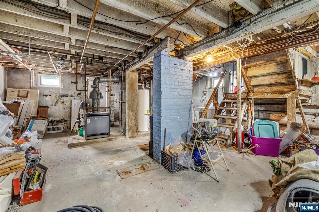 65 Marsellus Place Garfield, NJ 07026 - Photo 29 of 38