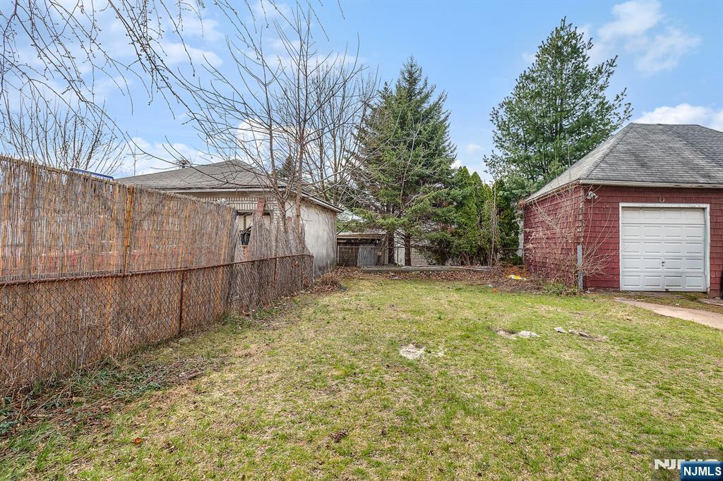 65 Marsellus Place Garfield, NJ 07026 - Photo 31 of 38