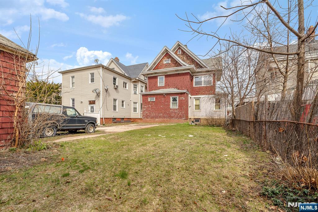 65 Marsellus Place Garfield, NJ 07026 - Photo 33 of 38