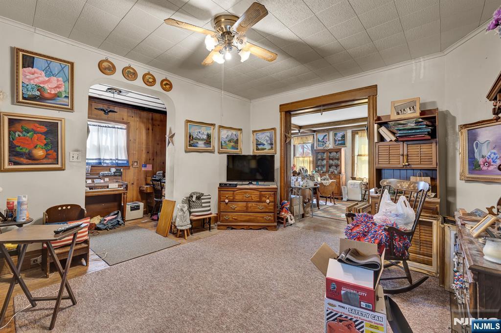 65 Marsellus Place Garfield, NJ 07026 - Photo 8 of 38