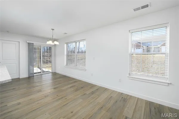 $265,900 | 105 Daniels Court, St. Robert, MO 65584