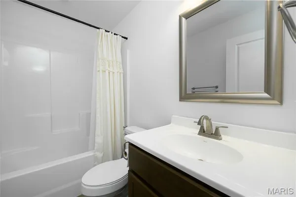 $265,900 | 105 Daniels Court, St. Robert, MO 65584