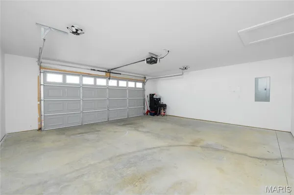 $265,900 | 105 Daniels Court, St. Robert, MO 65584