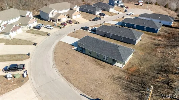 $265,900 | 105 Daniels Court, St. Robert, MO 65584