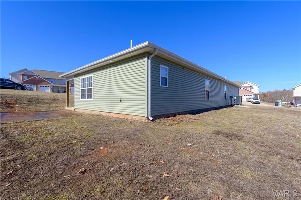 $265,900 | 105 Daniels Court, St. Robert, MO 65584