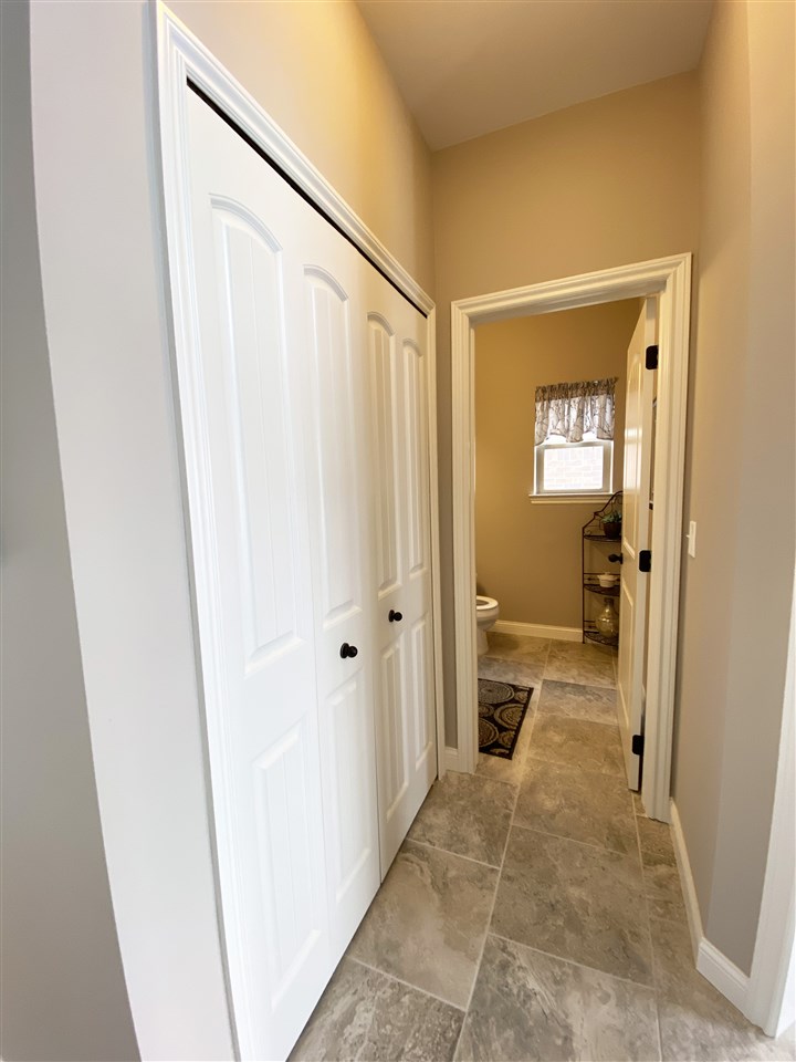 50418 Rory Utica, MI 48317 - Photo 13 of 21 Gallery Image 13
