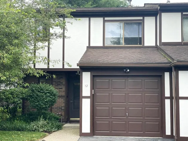 a house view with a outdoor space