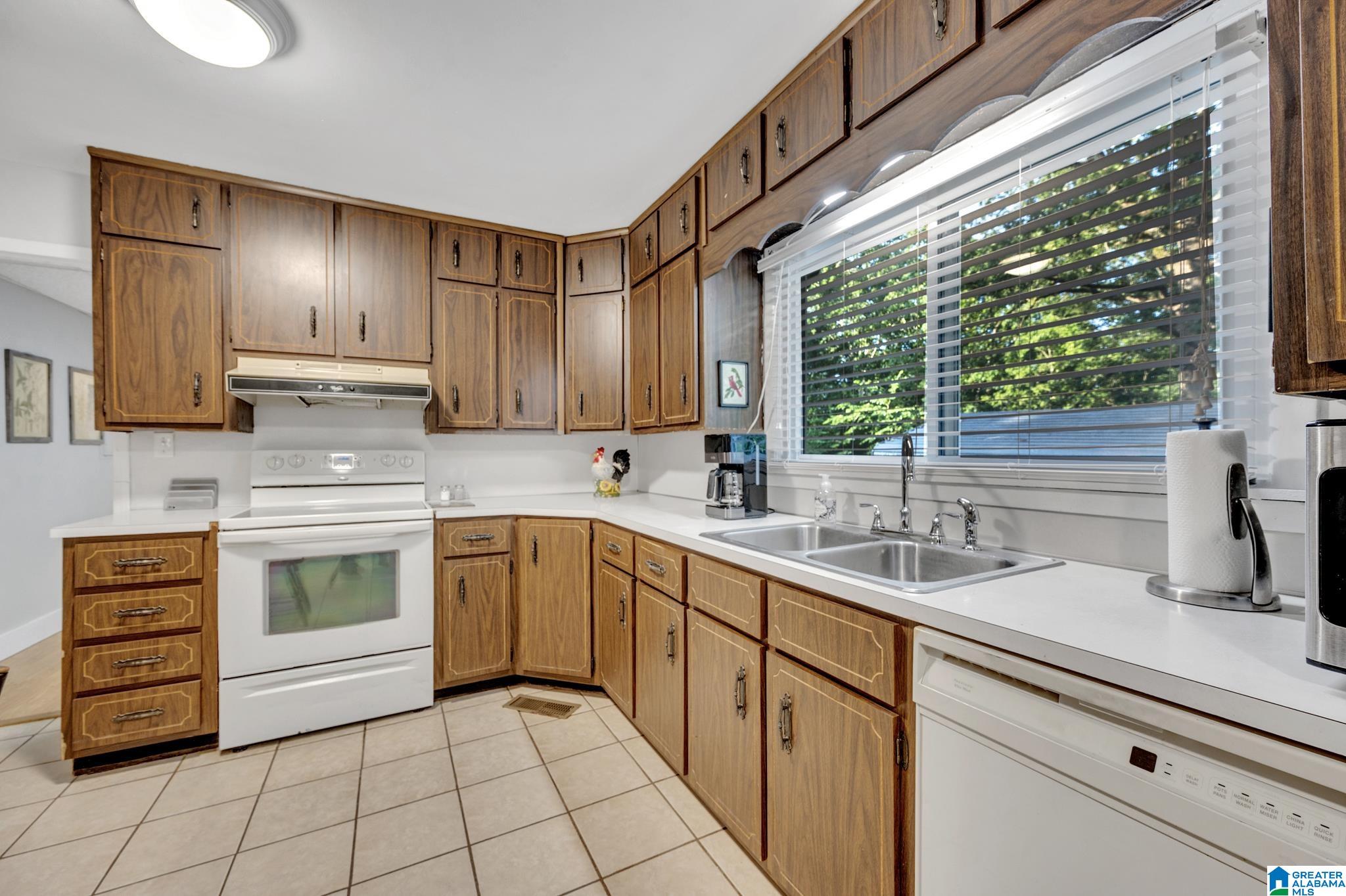 704 Roper Drive Mount Olive, AL 35117 - Photo 17 of 28