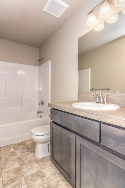 2570 Southwest Newberry Loop Redmond, OR 97756 - Photo 19 of 25 26th St NW 677 Web (29 of 41)