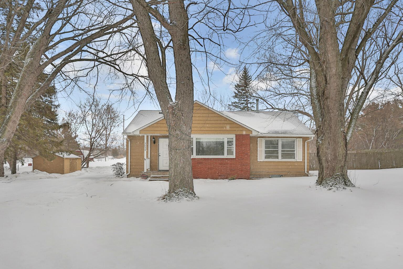 3944 Scheuneman Road Gem Lake, MN 55110 - Photo 1 of 1 Gallery Image 1