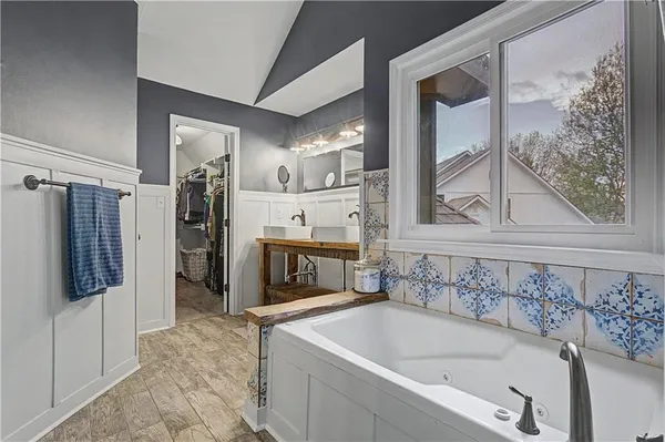 $470,000 | 704 Southwest Trailpark Court, Lee's Summit, MO 64081