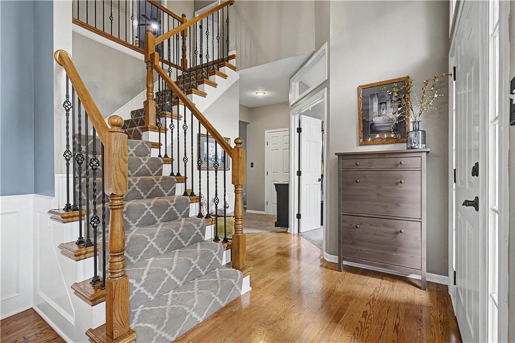 704 Southwest Trailpark Court Lee's Summit, MO 64081 - Photo 4 of 44