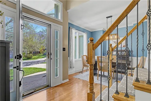 $470,000 | 704 Southwest Trailpark Court, Lee's Summit, MO 64081