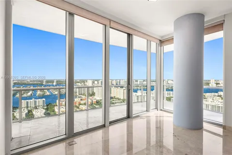 $3,350,000 | 17001 Collins Avenue, Unit 4208, Sunny Isles Beach, FL 33160