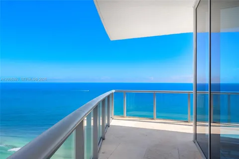 $3,350,000 | 17001 Collins Avenue, Unit 4208, Sunny Isles Beach, FL 33160