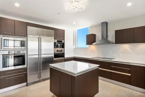 $3,350,000 | 17001 Collins Avenue, Unit 4208, Sunny Isles Beach, FL 33160