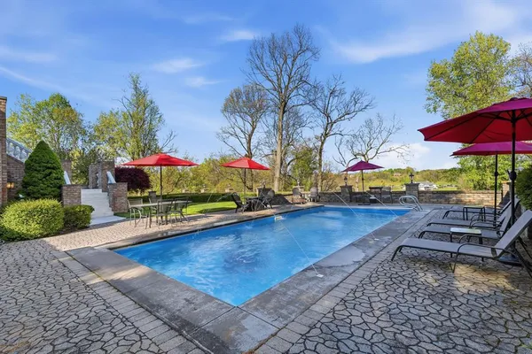 $2,250,000 | 5005 Old Orchard Lane, Gibsonia, PA 15044
