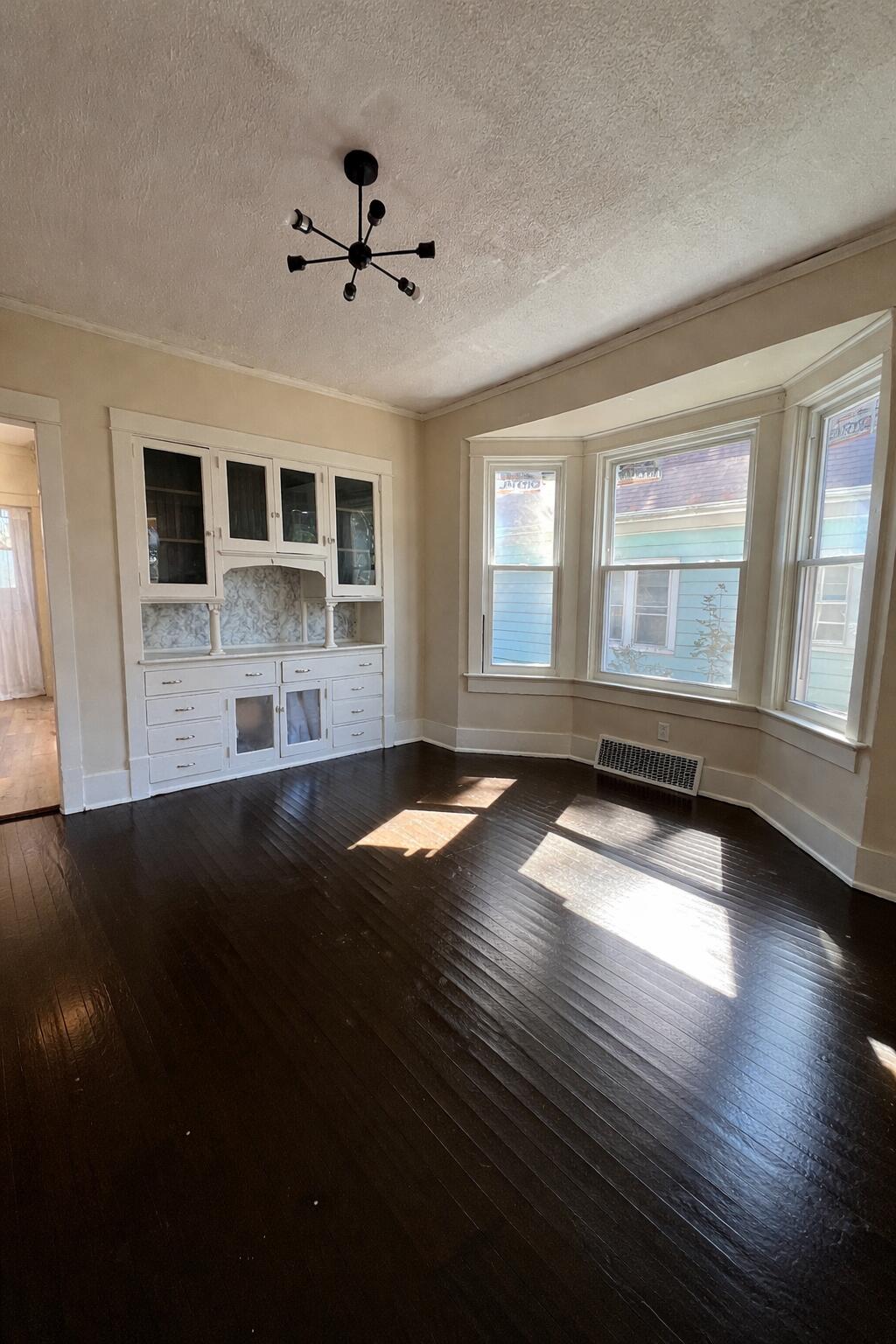 3932 North 23rd Street Milwaukee, WI 53206 - Photo 11 of 17 ChatGPT Image Mar 18, 2026, 09_43_25 AM