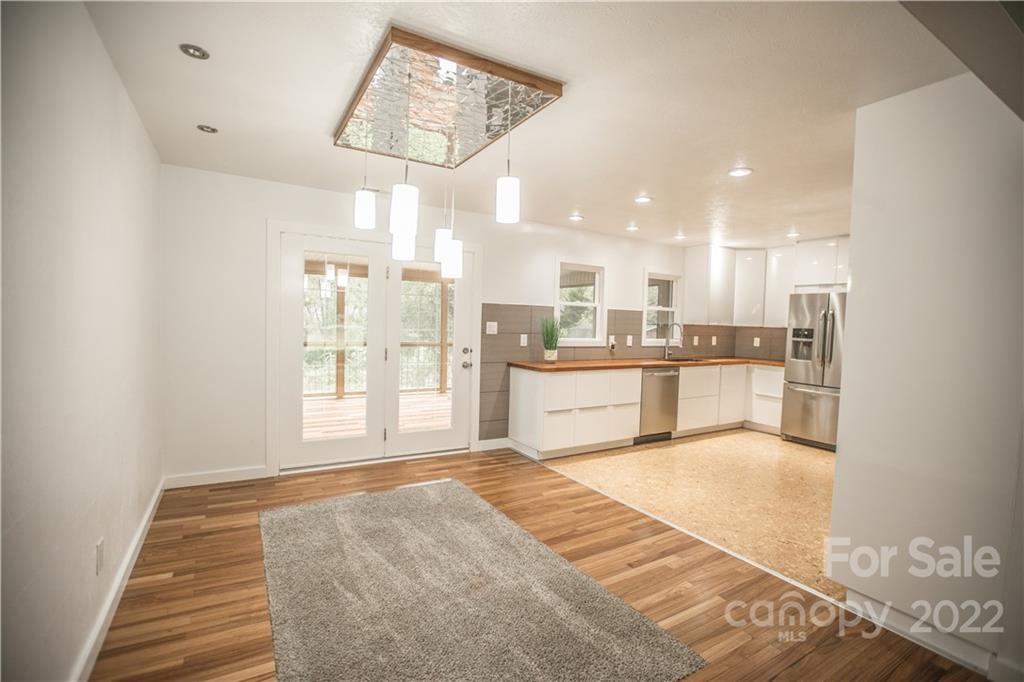 1408 North Rugby Road Hendersonville, NC 28791 - Photo 11 of 48 Gallery Image 11