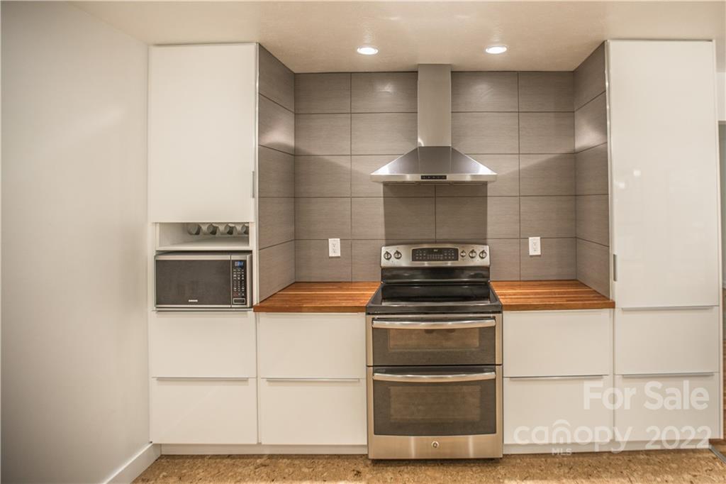 1408 North Rugby Road Hendersonville, NC 28791 - Photo 16 of 48 Gallery Image 16