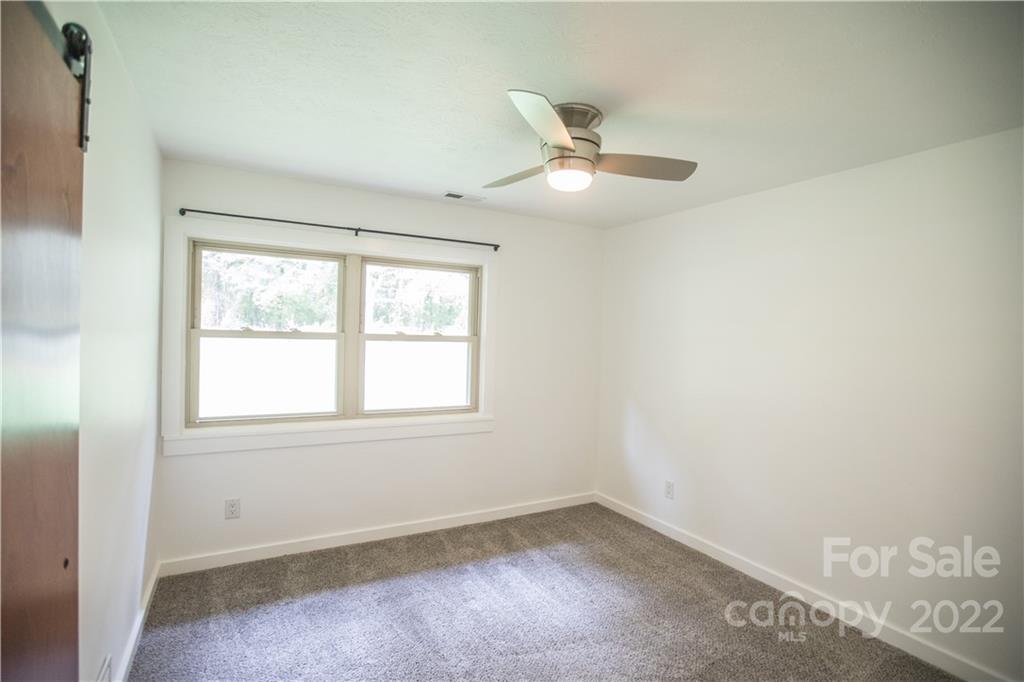 1408 North Rugby Road Hendersonville, NC 28791 - Photo 23 of 48 Gallery Image 23