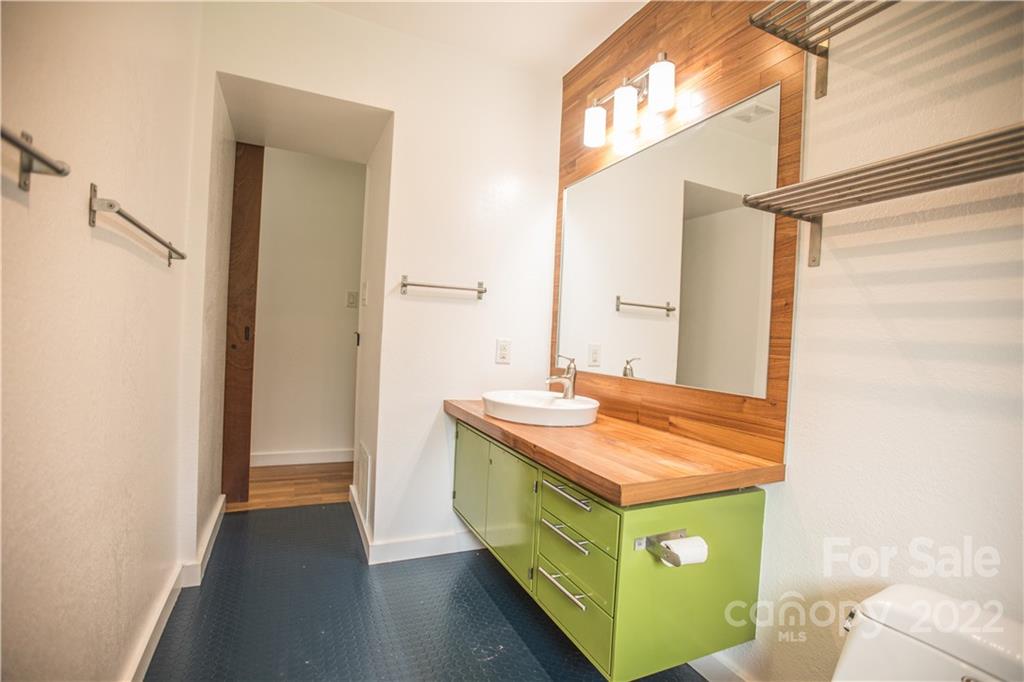 1408 North Rugby Road Hendersonville, NC 28791 - Photo 26 of 48 Gallery Image 26