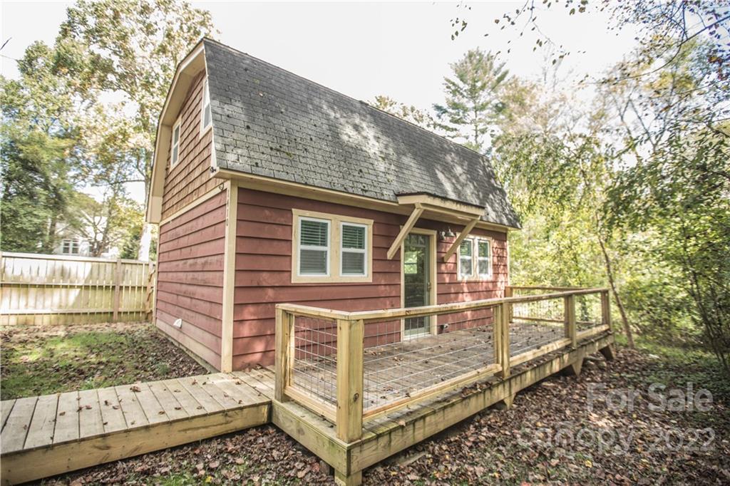 1408 North Rugby Road Hendersonville, NC 28791 - Photo 34 of 48 Gallery Image 34