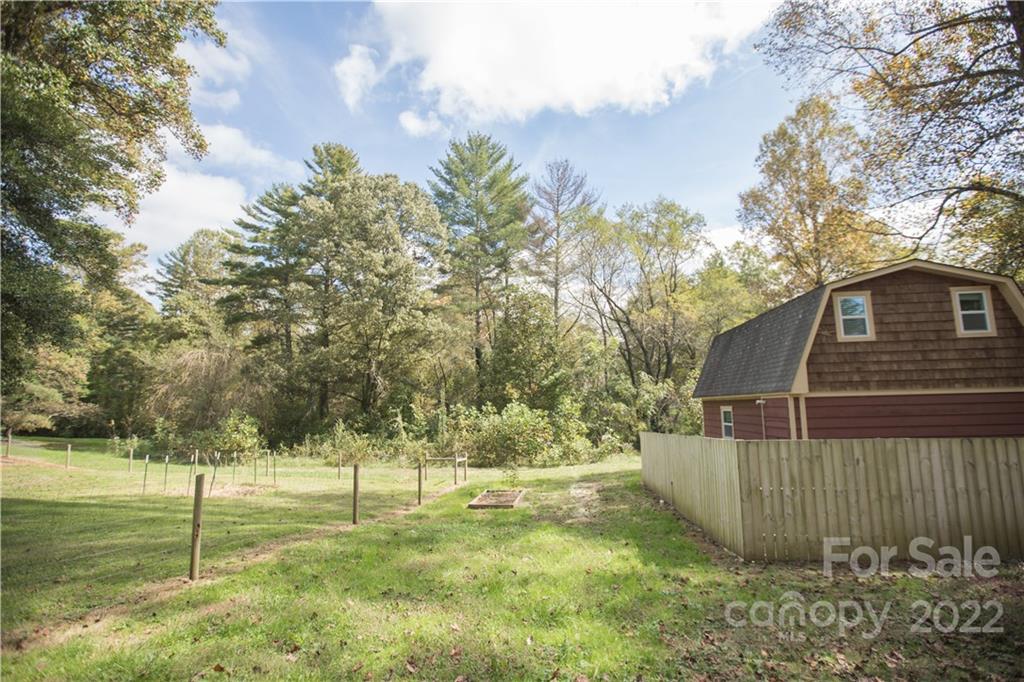 1408 North Rugby Road Hendersonville, NC 28791 - Photo 42 of 48 Gallery Image 42
