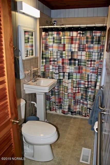 690 Lewis Road Southwest Hampstead, NC 28443 - Photo 33 of 50 32