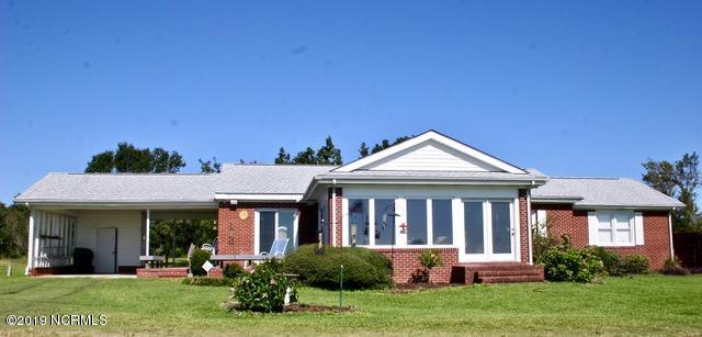 690 Lewis Road Southwest Hampstead, NC 28443 - Photo 5 of 50 4