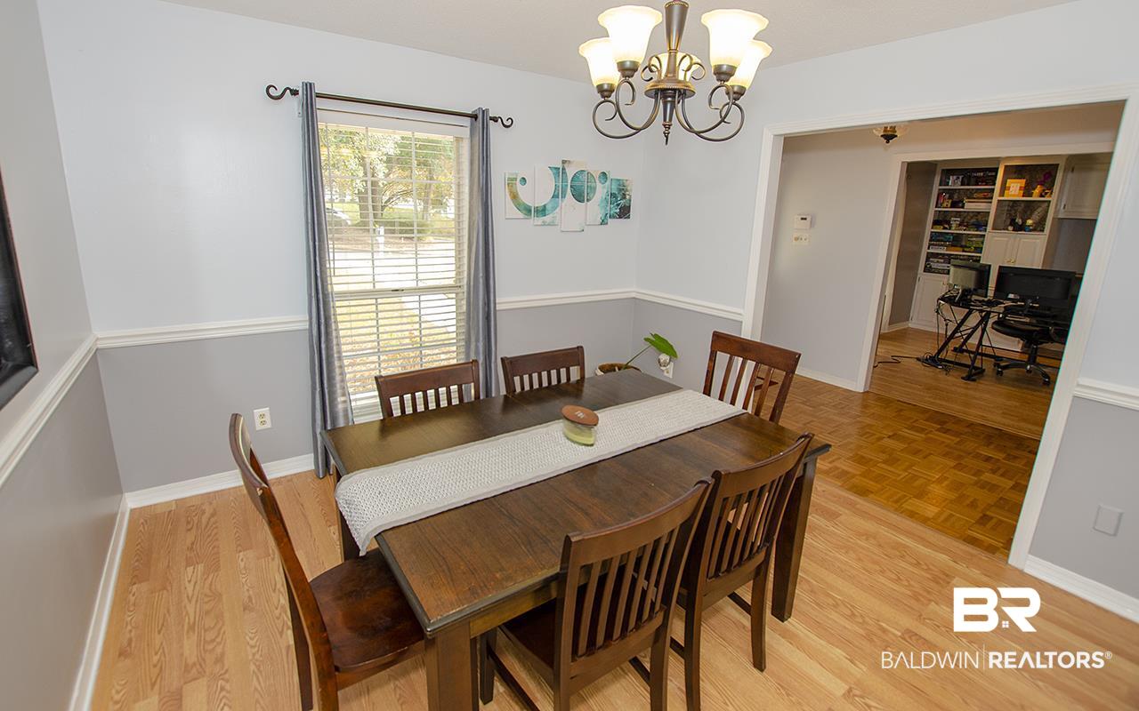 2804 Brookside Drive Mobile, AL 36693 - Photo 9 of 27 Dining Room