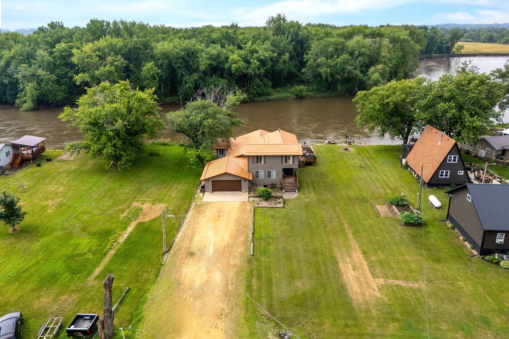 18599 317th Street Long Grove, IA 52756 - Photo 4 of 47