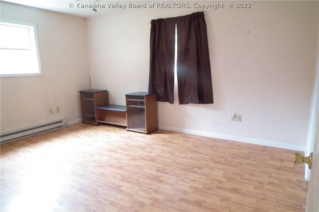 101 Porter Creek Road Bomont, WV 25030 - Photo 6 of 11 Gallery Image 6