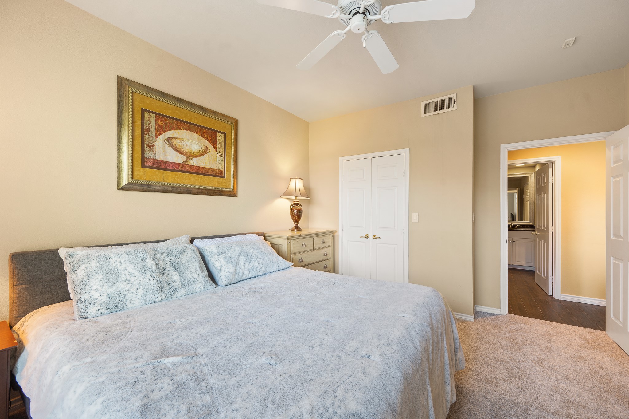 2400 McCue Road, Unit 413 Houston, TX 77056 - Photo 15 of 45 Gallery Image 15