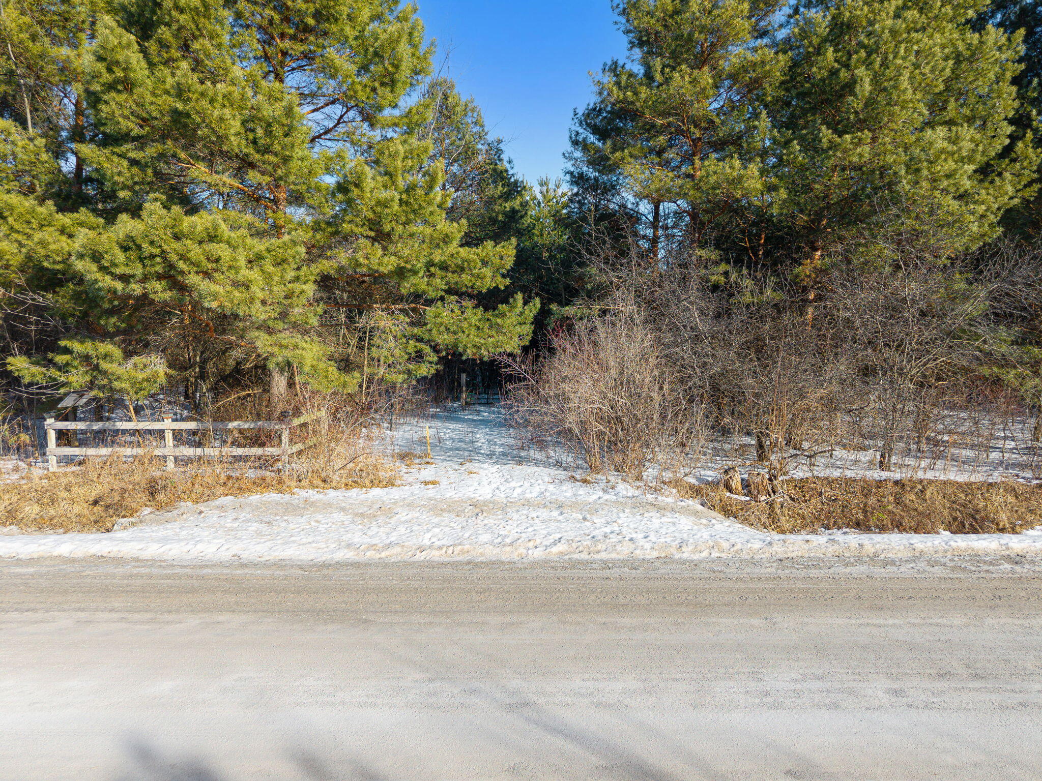 8110 Calkins Road Flint, MI 48532 - Photo 11 of 15 11-web-or-mls-Exteriors (11 of 13)